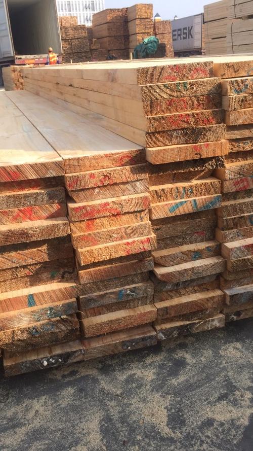 成都 建筑材料工程铺板阁楼木跳板木方建材松木加工